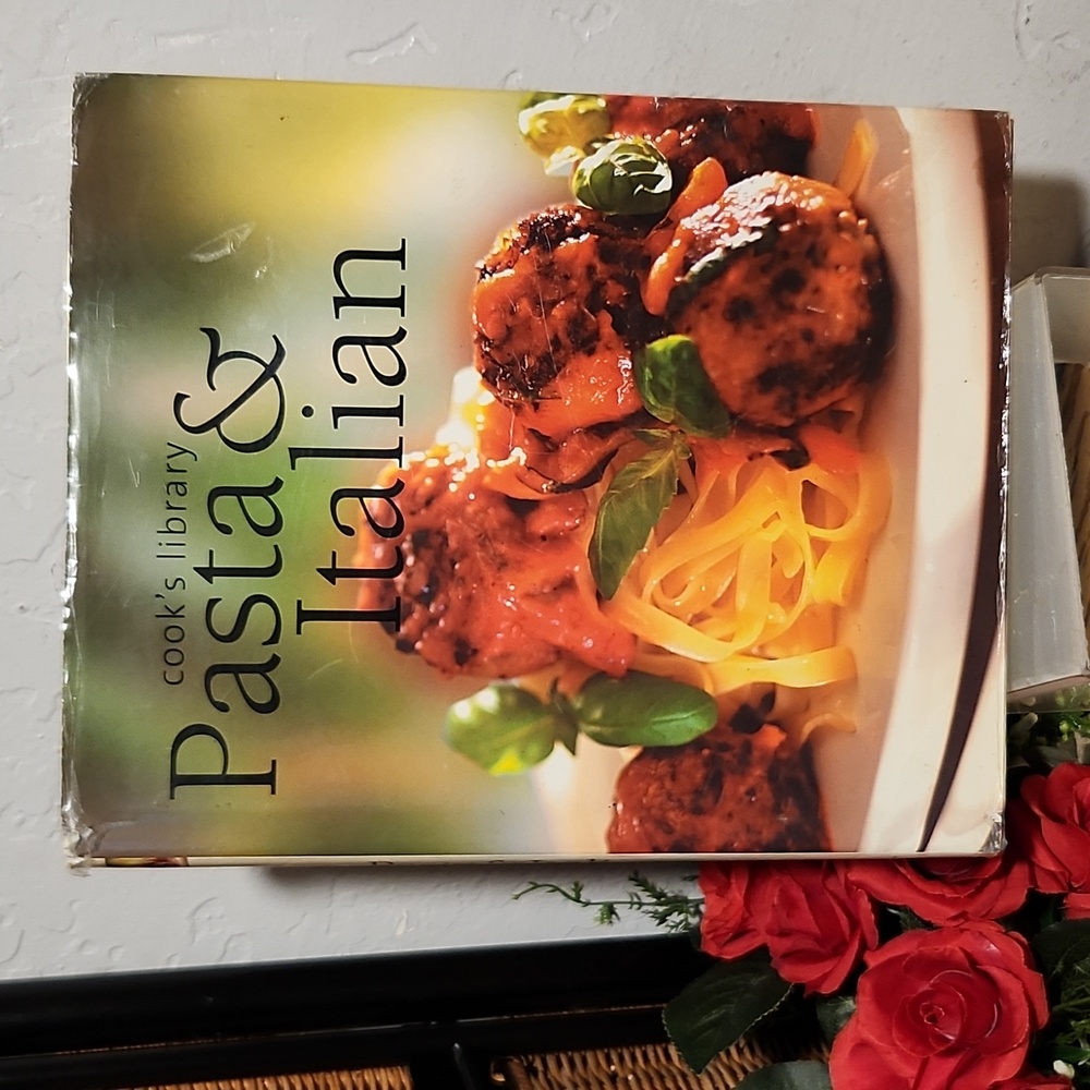 COOK'S Library Pastas & Italian Hardcover 2002 Edition Cookbook
